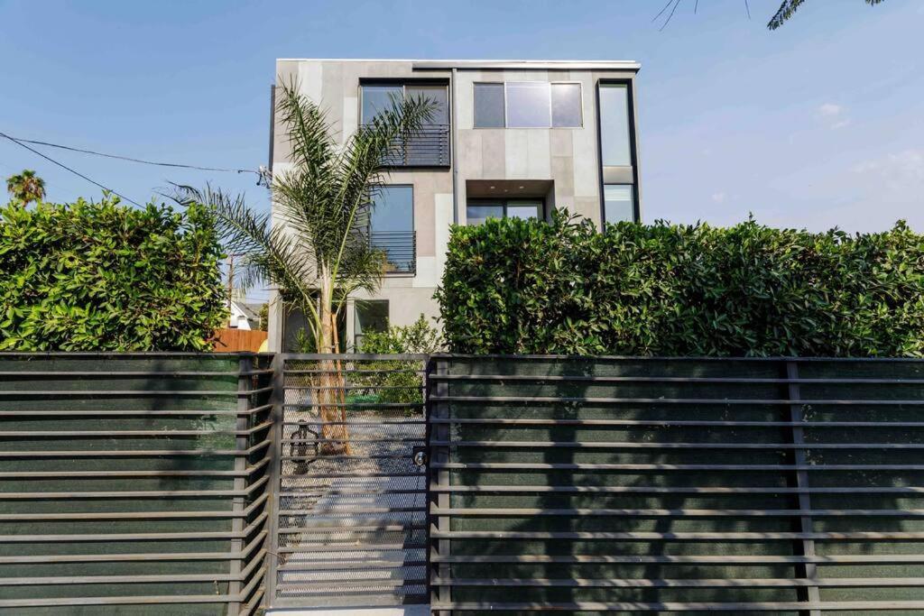 Stunning Hollywood Townhouse With Sunny Views Villa Los Angeles Luaran gambar