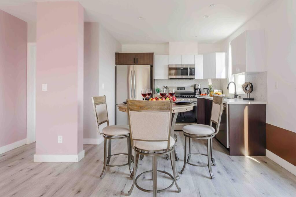 Stunning Hollywood Townhouse With Sunny Views Villa Los Angeles Luaran gambar